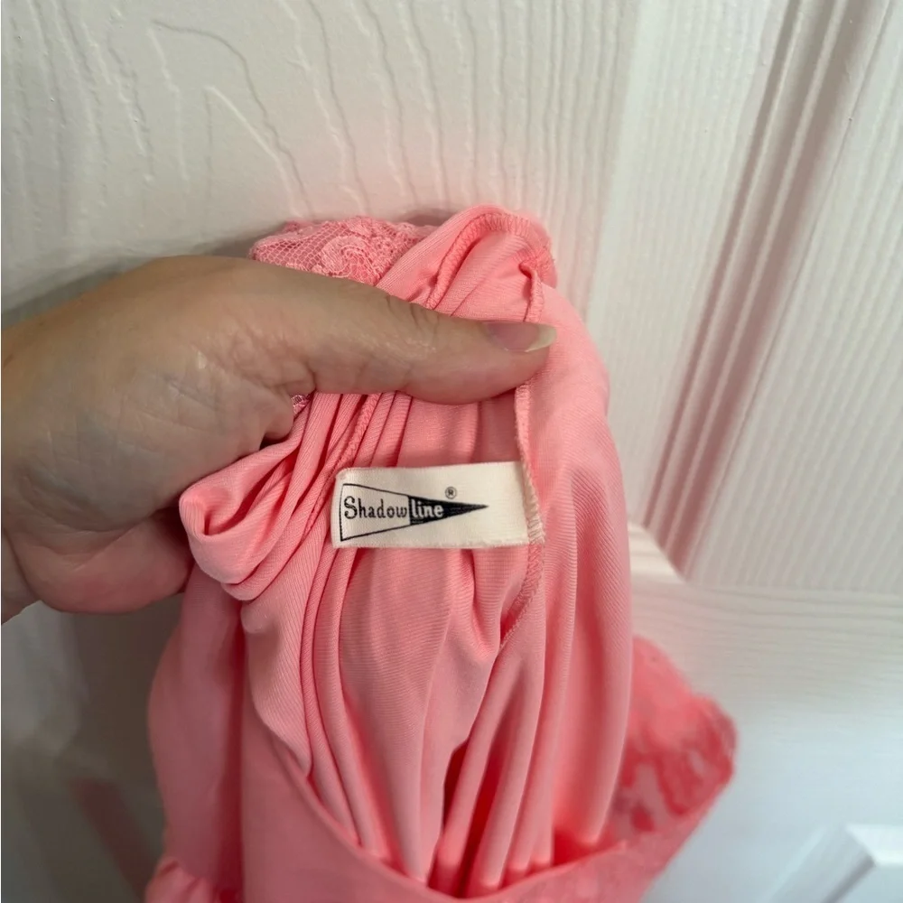Vintage Shadowline button up dressing gown medium pink nylon embroidered lace
